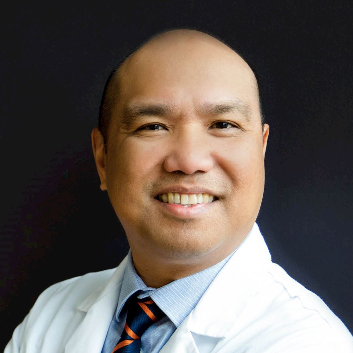 Dr. Amerlon Enriquez Headshot