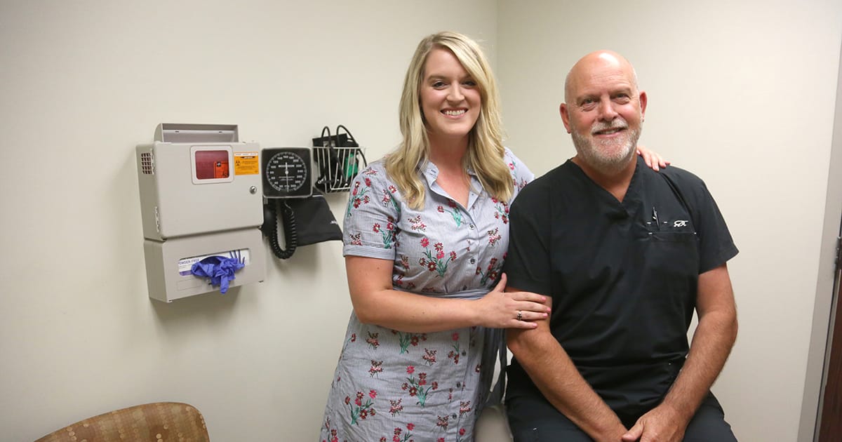 Dad Daughter Doctor Duo Working At Indianola S Iowa Clinic